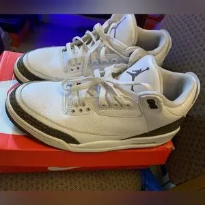 Used Authentic Air Jordans and Nike Air Maxes! Jordan | Shoes | Used Authentic Air Jordans And Nike Air  main image 3